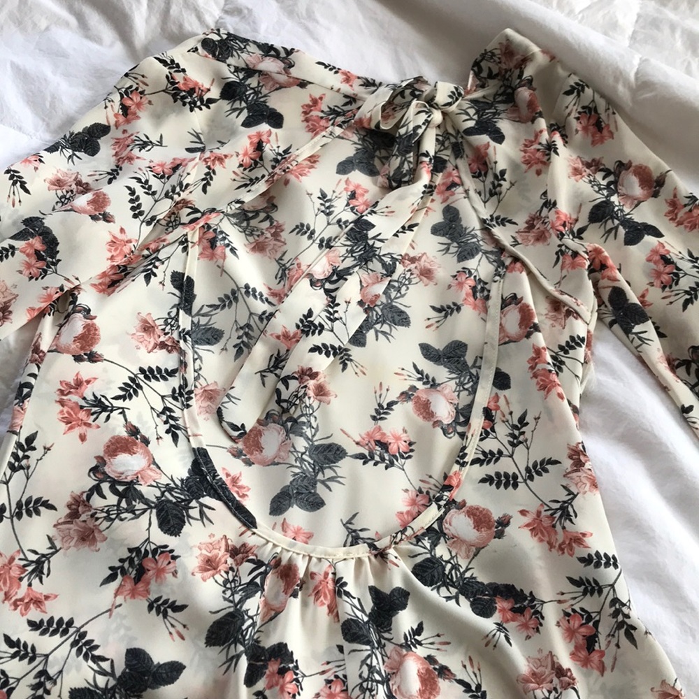 Dress - Picture 3 of 3